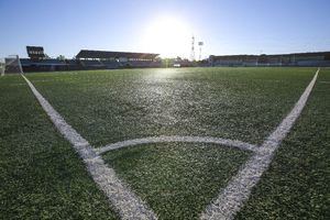 El Ayuntamiento renovará el césped de dos campos de futbol y el campo de rugby