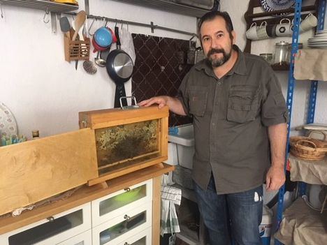 Algo dulce hay en Torrelodones: la familia Sánchez Galletero, apicultores