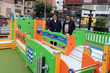 Juegos infantiles y adaptados para la plaza del Caño