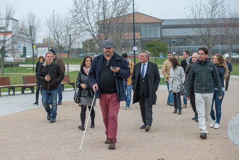 El Parque Adolfo Suárez, accesible para personas con discapacidad visual