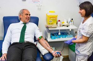 Campaña navideña para incrementar las donaciones de sangre