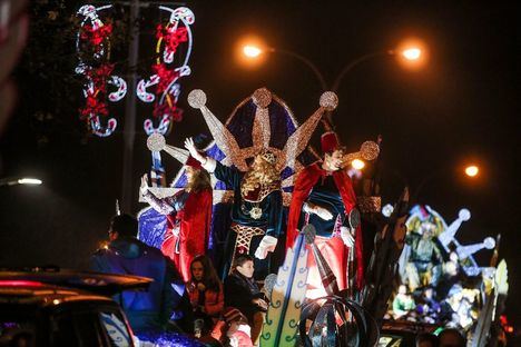 Los Reyes Magos llegan al Noroeste cargados de regalos y caramelos