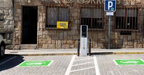 El Escorial estrena dos puntos de recarga gratuita para vehículos eléctricos