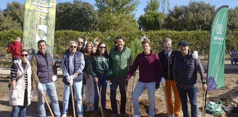 Más de 2.000 personas participaron en la Gran Plantación Familiar de Las Rozas