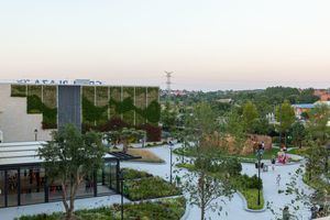 Gran Plaza 2 inaugura su nueva zona de ocio y restauración, ‘Los Jardines de Gran Plaza 2’