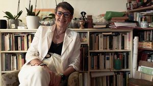 Nuria Ruiz de Viñaspre, poeta: “La poesía es una actitud, una mirada al mundo"