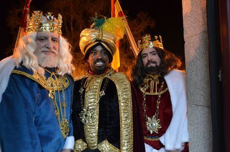 Guadarrama celebra la llegada de los Reyes Magos con Cabalgata y recepción real en la Plaza Mayor