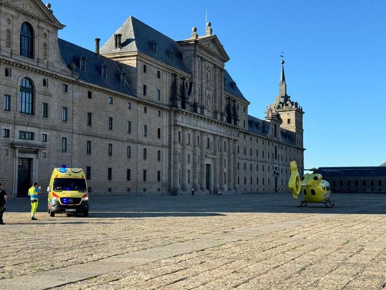 Un hombre, herido muy grave tras ser atropellado en el centro de San Lorenzo del Escorial