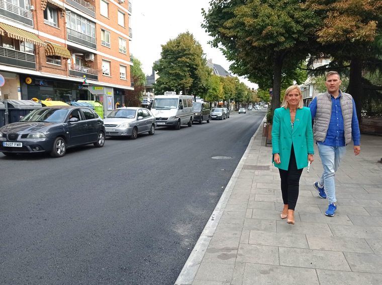 Collado Villalba invierte cerca de 265.000 euros en el asfaltado completo de la calle Real