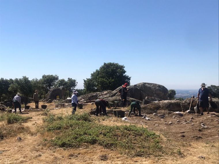 Excavaciones en el yacimiento de La Cabilda: en busca del pasado de Hoyo de Manzanares