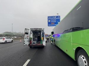34 heridos, dos de ellos graves, en el choque entre un autobús, una furgoneta y un camión en Collado Villalba