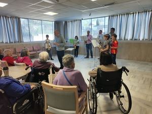 Continúan las actividades de voluntariado cultural en las residencias de Las Rozas