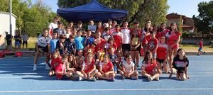 El Club de Atletismo de Moralzarzal cumple casi tres décadas formando campeones desde la base