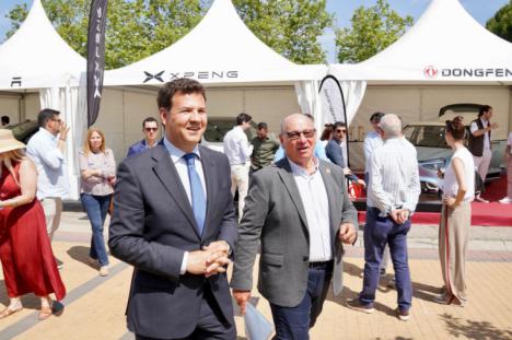 El alcalde de Las Rozas, en la inauguración de la Feria MOGY, que se celebra hasta el domingo