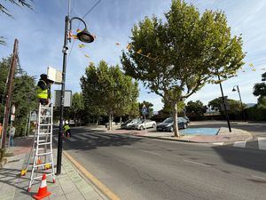 Las primeras cámaras de videovigilancia ya están instaladas a tiempo para el inicio de las fiestas de Galapagar