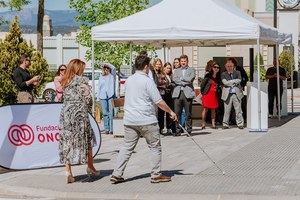 Las Rozas estrena una tecnología pionera en Europa para proteger a peatones con discapacidad en los cruces sin semáforo