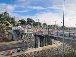 Transportes abre al paso de vehículos ligeros el Puente de Outarelo, en Torrelodones, desde este miércoles