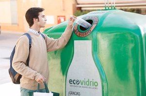 Valdemorillo incrementará el número de contenedores para el reciclaje de vidrio