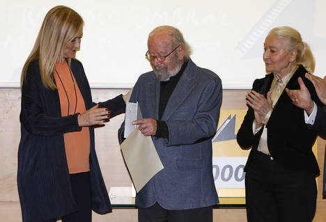 Caballero Bonald recibe el Premio Francisco Umbral 2016