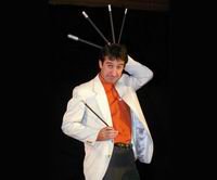 Luis Boyano: magia y humor